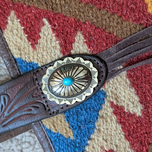 Ariat Conceal Carry Leather/Wool Brynlee Red Aztec Top Snap Tote - Picture 2 of 15